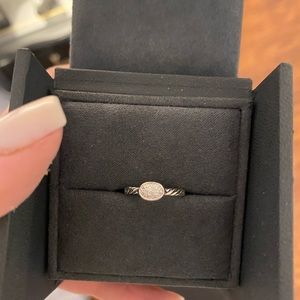 David Yurman Petite Pave oval Diamond ring